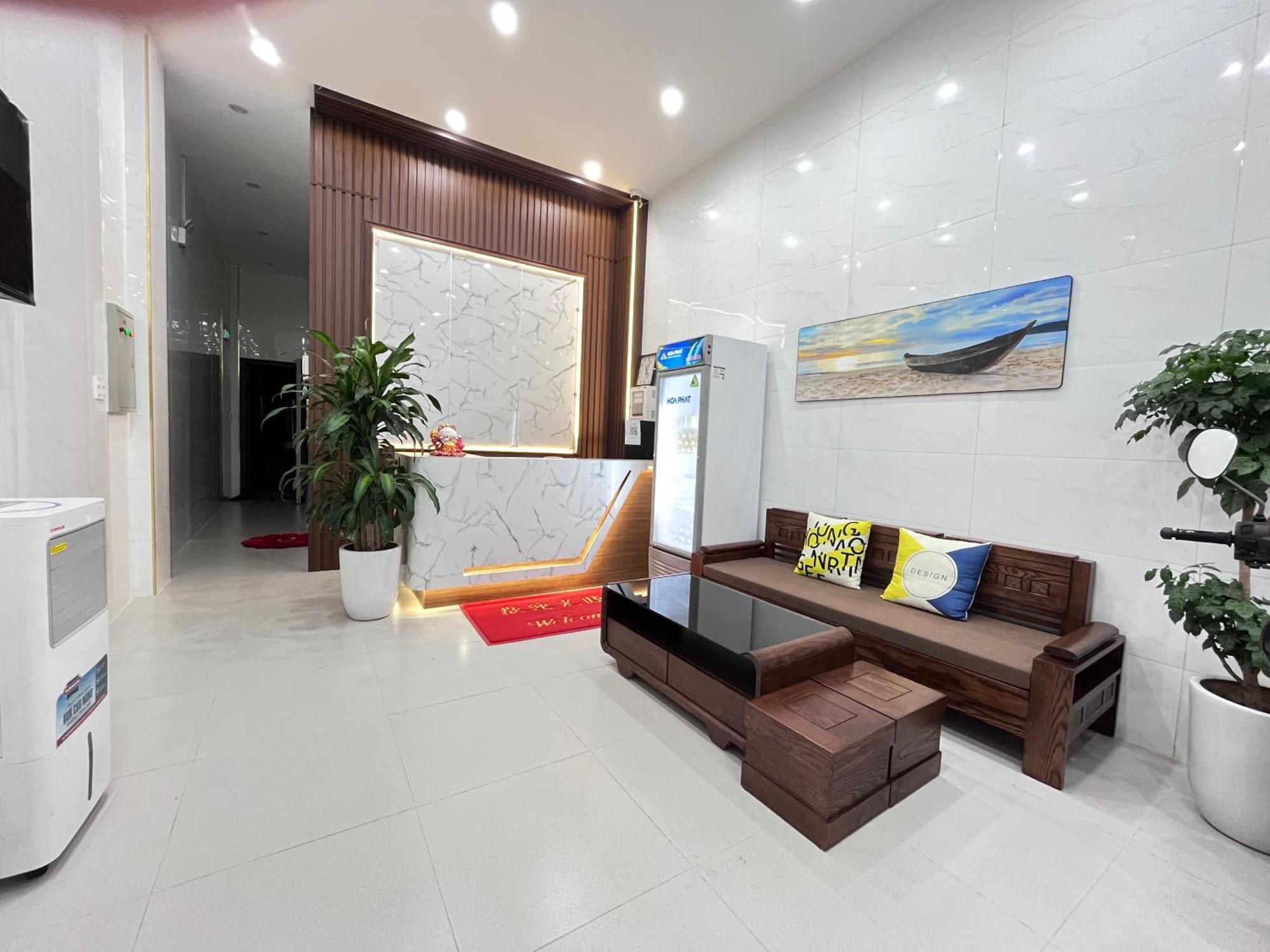 Khang Hotel Phủ Từ Sơn Exteriér fotografie